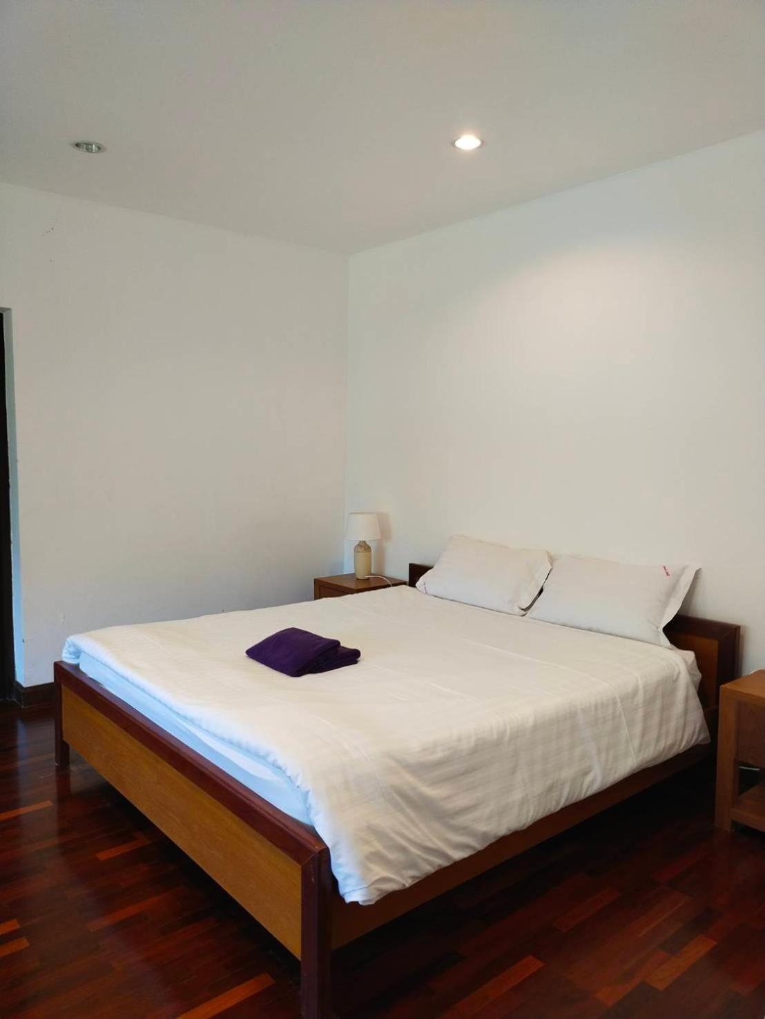 แกรนด์ฮิลล์ เฮาส์ Grandhill House Pousada HHQ